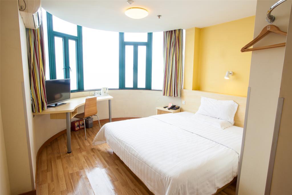 7Days Inn Suzhou Sanxiang Road Bagian luar foto